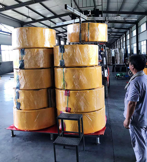 酷暑当头 也要保证客户的订单按时完成交货，辛苦了每一个三木人