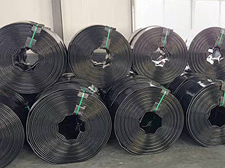 我司东南亚客户订购的6000千米DN200-14bar高压聚氨酯输水软管准备发货